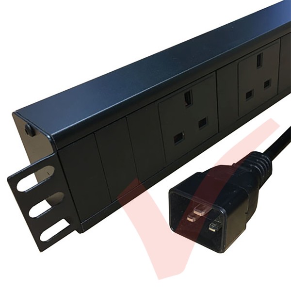 Horizontal UK Socket to C20 Plug with 3 Metre Trailing Cable 1.5U Rack PDU